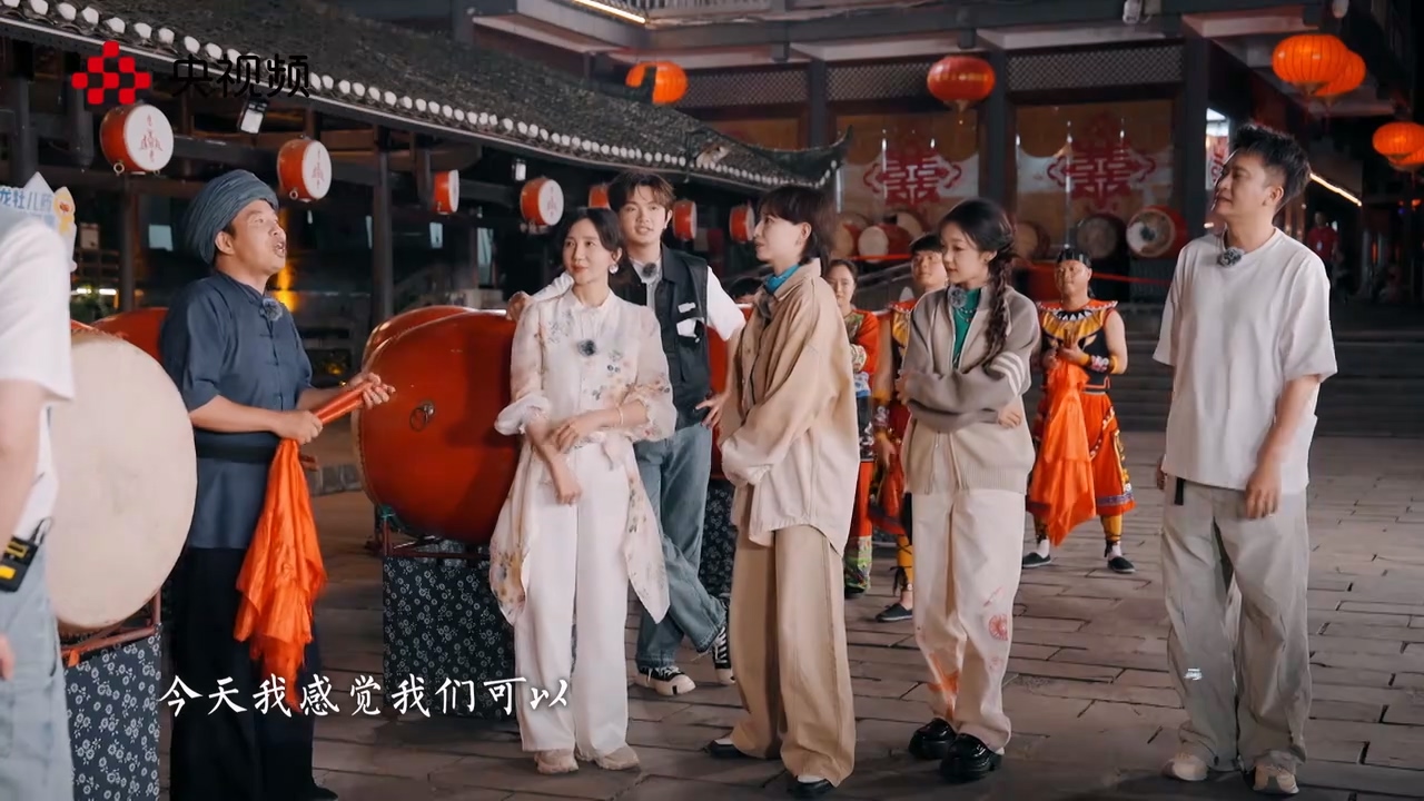 請欣賞苗族鼓舞武術(shù)鼓非遺傳承人阿朵的精彩表演！.mp4_20250529_151337.102.jpg
